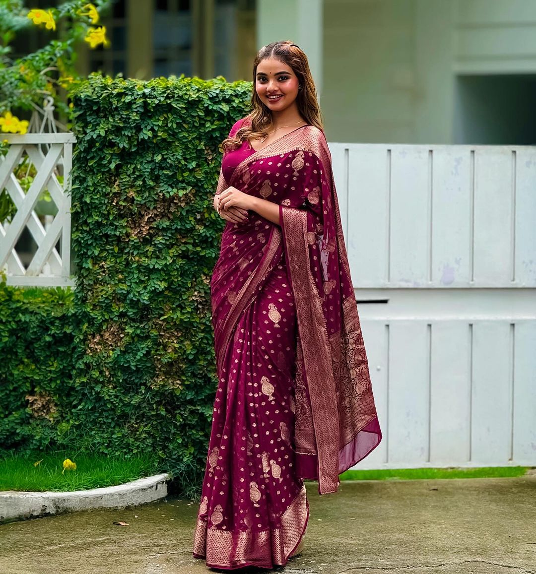New Attractive Look Designer Look Soft Silk With designer Blouse