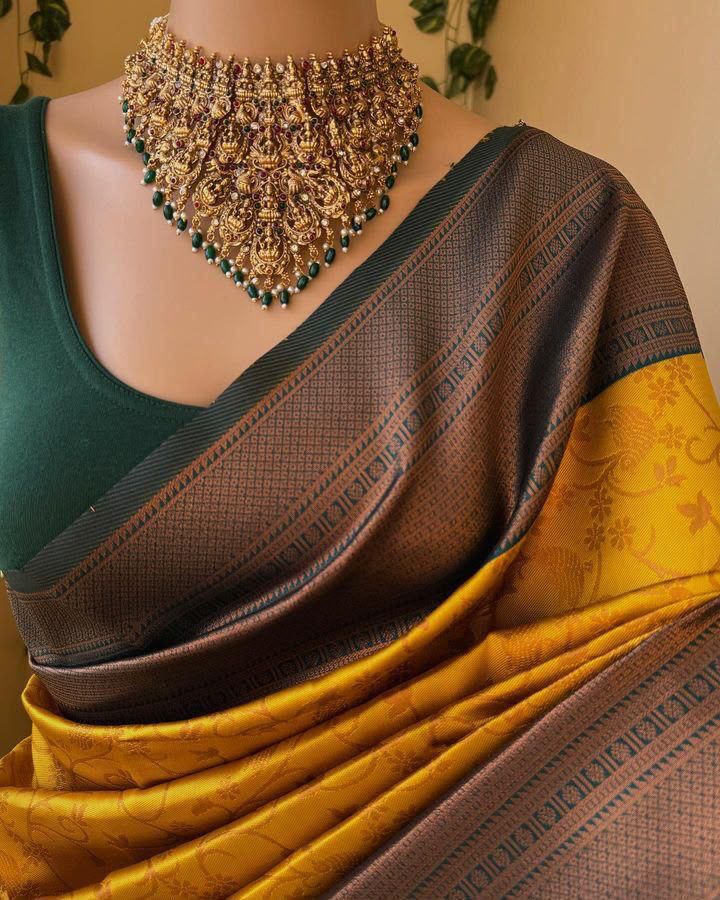 Attractive Look Soft Cotton Saree With Digital Print & Designer Blouse