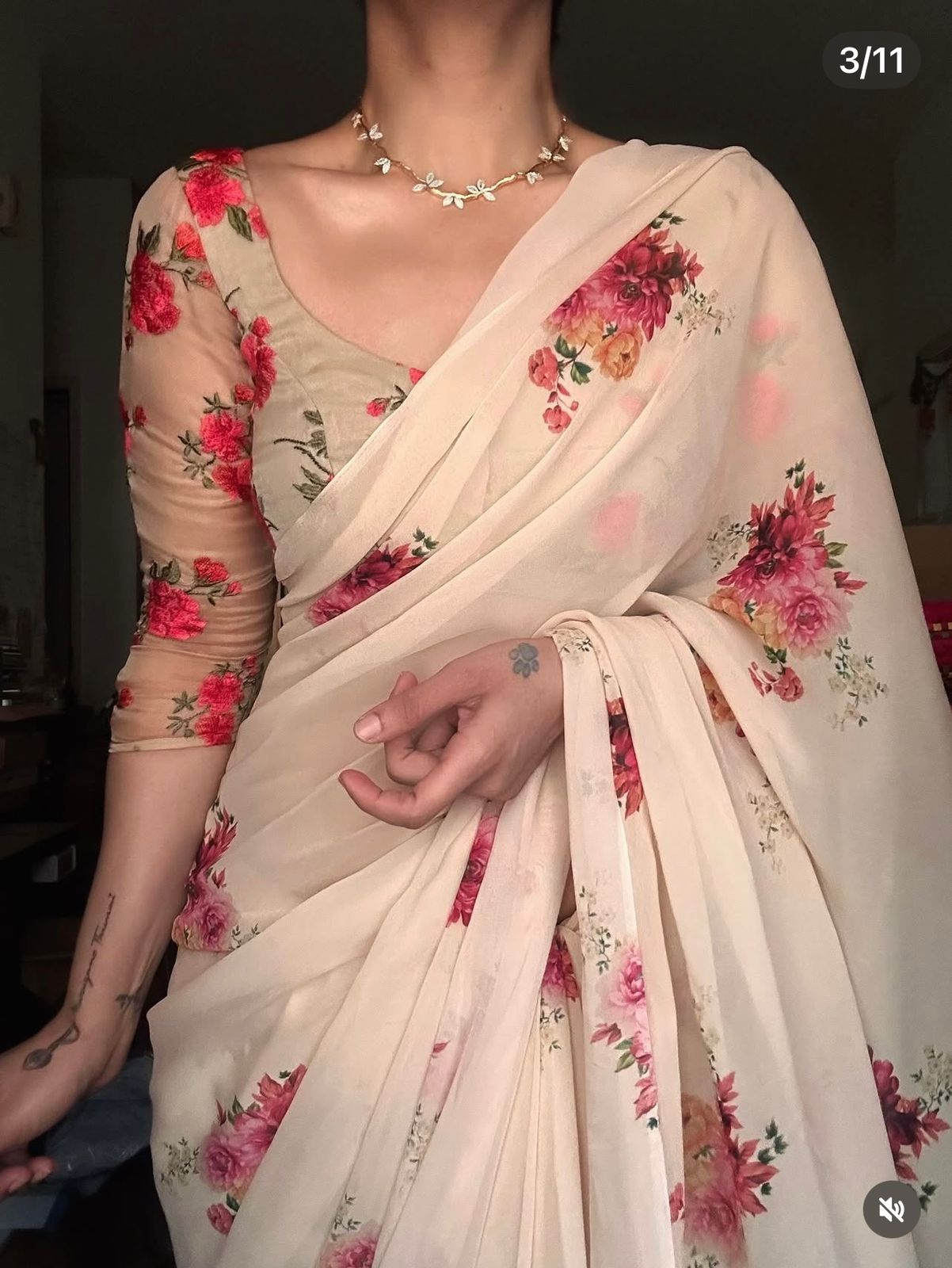 Attractive Look Fancy Saree With With Designer Blouse