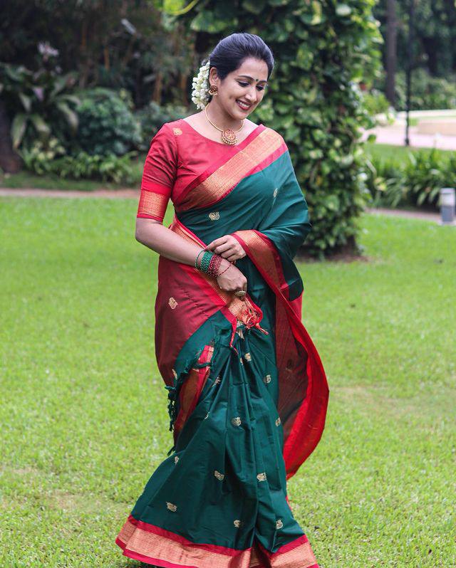Rich Look Soft Linen with Mangalagiri border