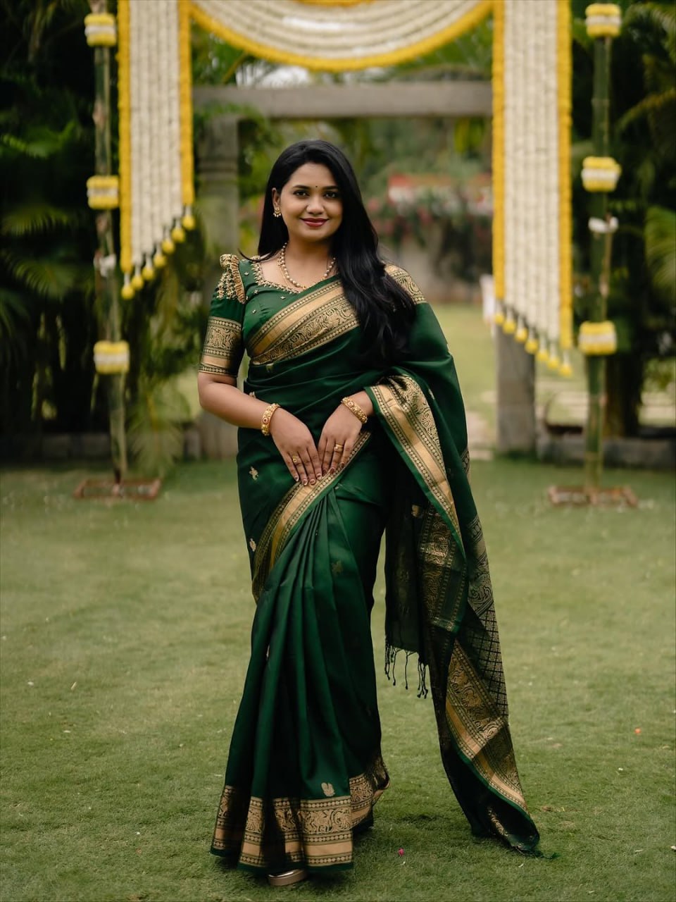 New Stunning Look Designer Look Soft Silk With designer Blouse