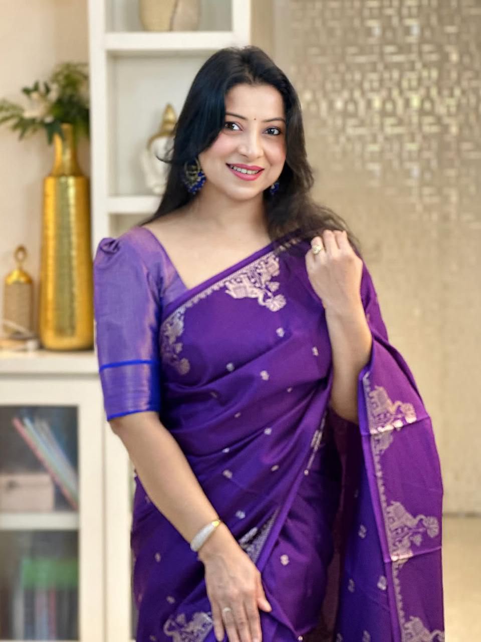 Stunning Look Soft Silk Designer Saree With Blouse